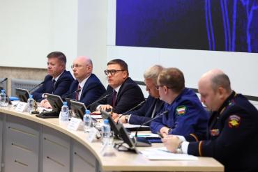 Фото Алексей Текслер поручил обеспечить максимальную безопасность выборов в Заксобрание
