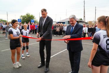 Фото В Еткуле открылся физкультурно-оздоровительный комплекс