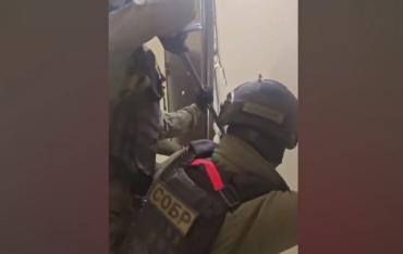 Фото В Челябинске будут судить хакера за мошенничество через «Госуслуги»