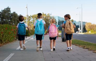 Фото Школьные осенние каникулы в 2025 году продлятся 11 дней: куда пойти в это время с ребёнком