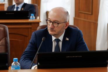 Фото Цепкин наделен полномочиями сенатора РФ от Заксобрания Южного Урала на третий срок