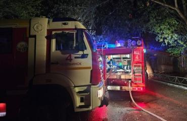 Фото В Челябинске многодетная семья спаслась из горящей квартиры