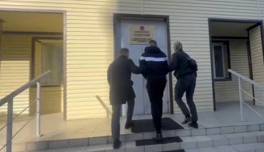 Фото Два челябинца, демонстративно уничтожившие паспорт, пойдут под суд