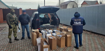 Фото На Южном Урале отец и сын распространяли немаркированный табак и алкоголь