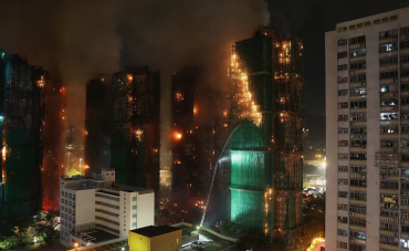 Фото Пожар в Гонконге унёс жизни более 40 человек