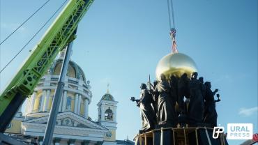 Фото В Челябинске завершаются работы над скульптурной композицией «Собор Архистратига Михаила»