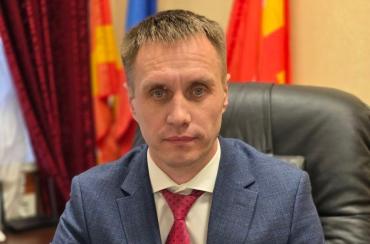 Фото Главой Катав-Ивановского округа избран 46-летний Александр Васильев (подробности)
