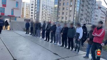 Фото В РФ иностранных работников можно будет уволить из-за превышения региональных лимитов