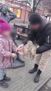 Фото Совы не для селфи: на Кировке птиц превратили в живой реквизит