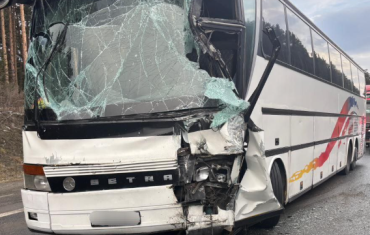 Фото Следком возбудил уголовное дело по факту ДТП на трассе М-5 с участием автобуса и «МАЗа»