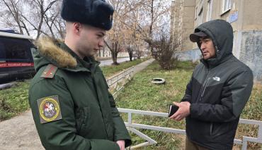 Фото В Чебаркуле военные следователи проверили торговцев