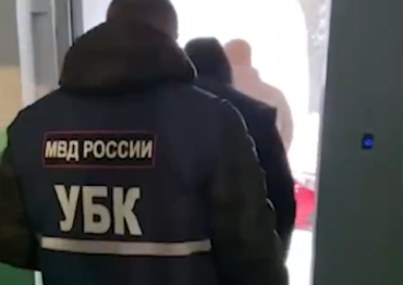 Фото В Челябинске задержан серийный кибермошенник-симкарточник 