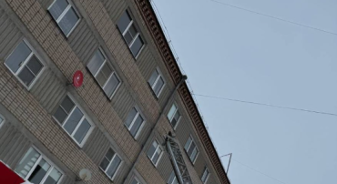 Фото В посёлке Октябрьский в сгоревшей квартире найдено тело 41-летнего мужчины