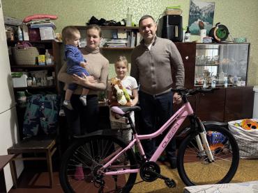 Фото Алексей Текслер исполнил мечту 12-летней Вероники из Ясиноватой