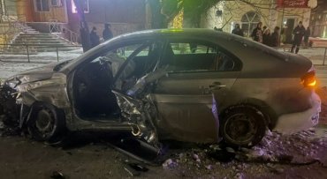 Фото В Троицке мужчина на угнанной «Ладе Гранте» устроил двойное ДТП и уехал с места аварии