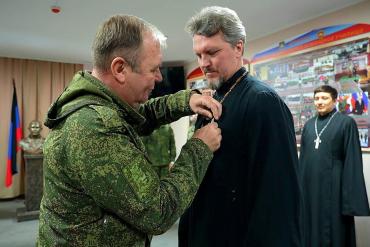 Фото Духовный щит группировки «Центр»: будни военного священника в зоне СВО
