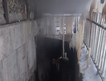 Фото Городские власти подключились к решению проблем челябинцев из разрушающегося дома