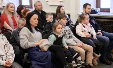 Фото В Молодёжном театре Челябинска прошёл концерт для участников СВО «Мы несём любовь в себе»