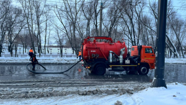 Фото В Челябинске из-за коммунальной аварии на Новороссийской без воды остались более 20 улиц