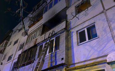 Фото В Челябинске в квартире на Комсомольском проспекте огнеборцы нашли тело женщины