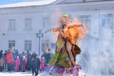 Фото Региональные особенности изготовления и сжигания чучела на Южном Урале