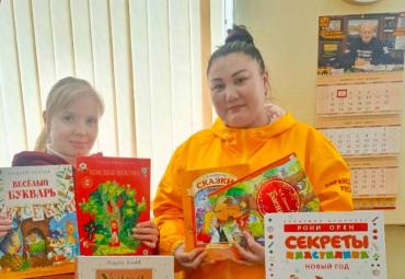 Фото В Челябинской области акция книгодарения пополнила библиотечный фонд
