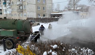 Фото В Каслях из-за аварии на теплосетях замерзают люди