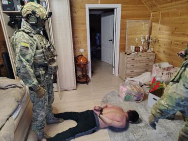 Фото Силовики накрыли очередную ячейку ОПГ «Артаковские»: изъяты драгметаллы с золотых приисков