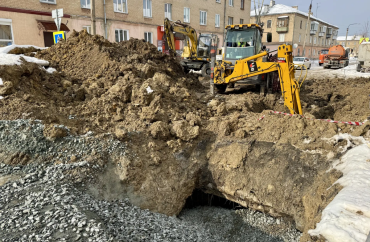 Фото В центре Коркино обрушился канализационный коллектор 