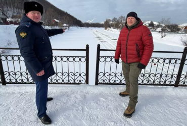 Фото Прокуратура взяла на контроль профилактику паводка на реке Сим