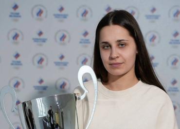 Фото Фристайлистка из Челябинской области Александра Глазкова взяла серебро Кубка Европы в хаф-пайпе