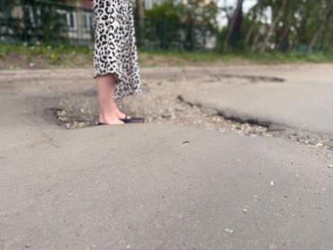 Фото Челябинцы сигнализируют о полной опасностей дороге к школе и детскому саду в Ленинском районе