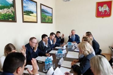 Фото Признание заслуг: в Челябинской области учредят награды «Доброволец» и «Заслуженный спасатель»