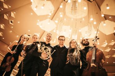 Фото Simple Music Ensemble девятого июля откроет в Челябинске Дом Simple Music 