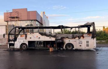 Фото Удар ВСУ по пассажирскому автобусу «Москва-Симферополь»: 8 человек погибли, 11 ранены (видео)