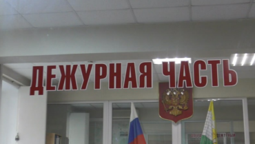 Фото В Еткуле раскрыли кражу: челябинец украл телефон и пауэрбанк с автомойки  