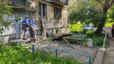 Фото По факту обрушения кровли жилого дома в Челябинске проводится прокурорская проверка