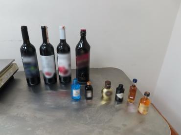 Фото В разгар сезона отпусков челябинские таможенники фиксируют нарушения ввоза алкоголя