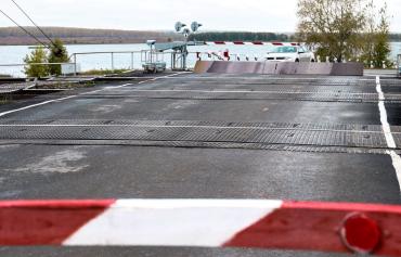 Фото Столкновение трактора с поездом на переезде в Челябинской области: пострадавших нет