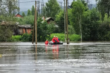 Фото Большая вода медленно покидает Верхний Уфалей