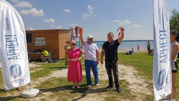 Фото На озере Аргаяш благоустроили пляж