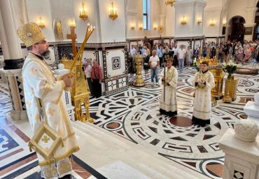 Фото В Горловке ВСУ атаковали храм во время службы: ранены четыре человека, в том числе митрополит