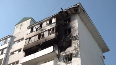 Фото В Новороссийске введён режим ЧС: обломками БПЛА повреждены дома, школы и водовод