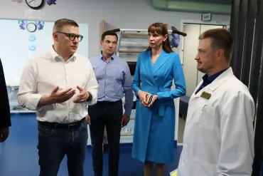 Фото Импульс мегаполиса: Алексей Текслер проверил готовность Центра художественной гимнастики, мега-школы и Центра реабилитации