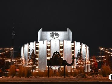 Фото Новый 106-й сезон Челябинской драмы: премьеры, юбилей и «Большие гастроли»