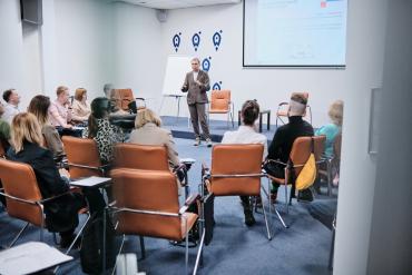 Фото В Челябинске стартует бесплатное обучение экспортёров от Школы РЭЦ