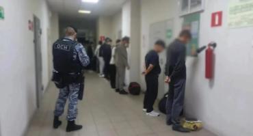Фото Из Челябинской области выдворили ещё 19 мигрантов
