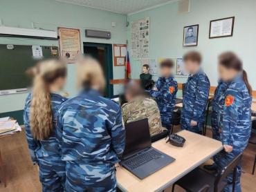 Фото Спецназовцы ГРУ учили челябинских кадетов работать с БПЛА