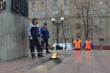 Фото «Челябинскгоргаз» подготовил «Вечные огни» Челябинска к 70-летию Победы