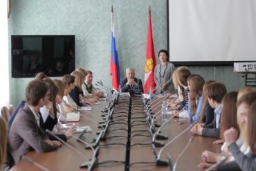 Фото Владимир Мякуш провел парламентский урок
